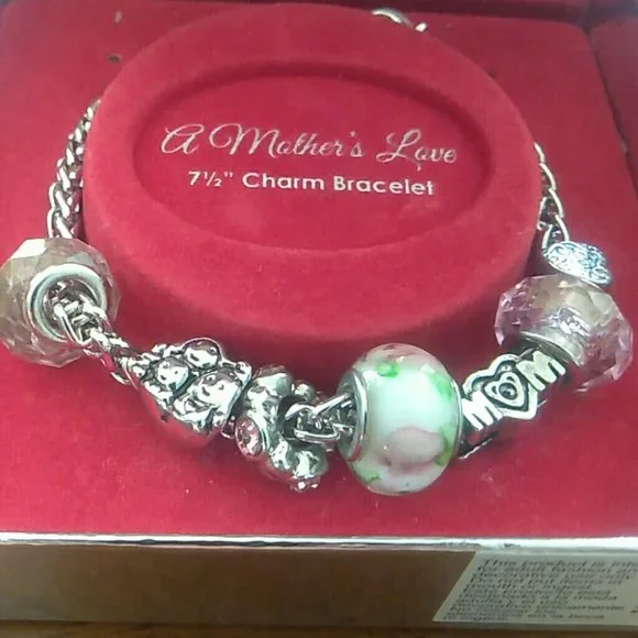 BEAUTIFUL CHARM BRACELET - Picture 4 of 8